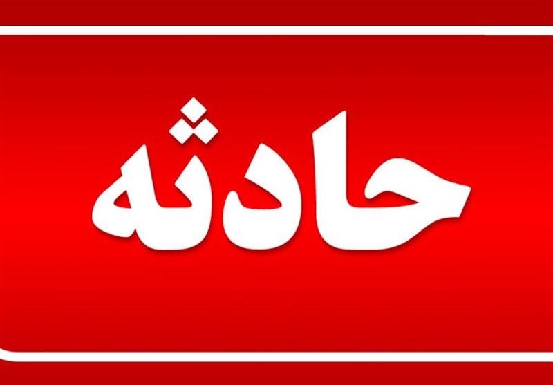 یک ساختمان در خیابان ولیعصر تهران ریزش کرد