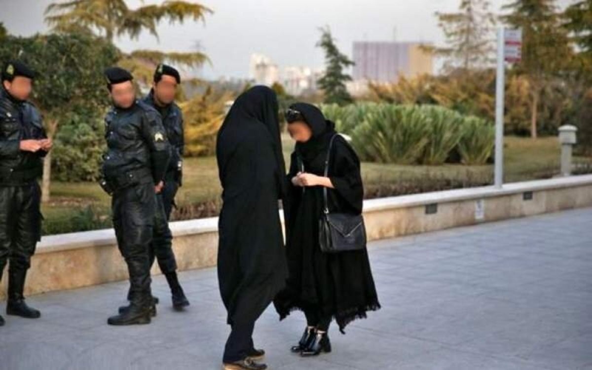هشدار یک روزنامه درباره تبعات طرح های جدید حجاب و عفاف