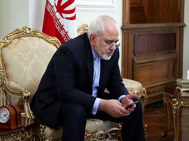 ظریف، نظر نهایی خود را درباره کاندیداتوری اعلام کرد

