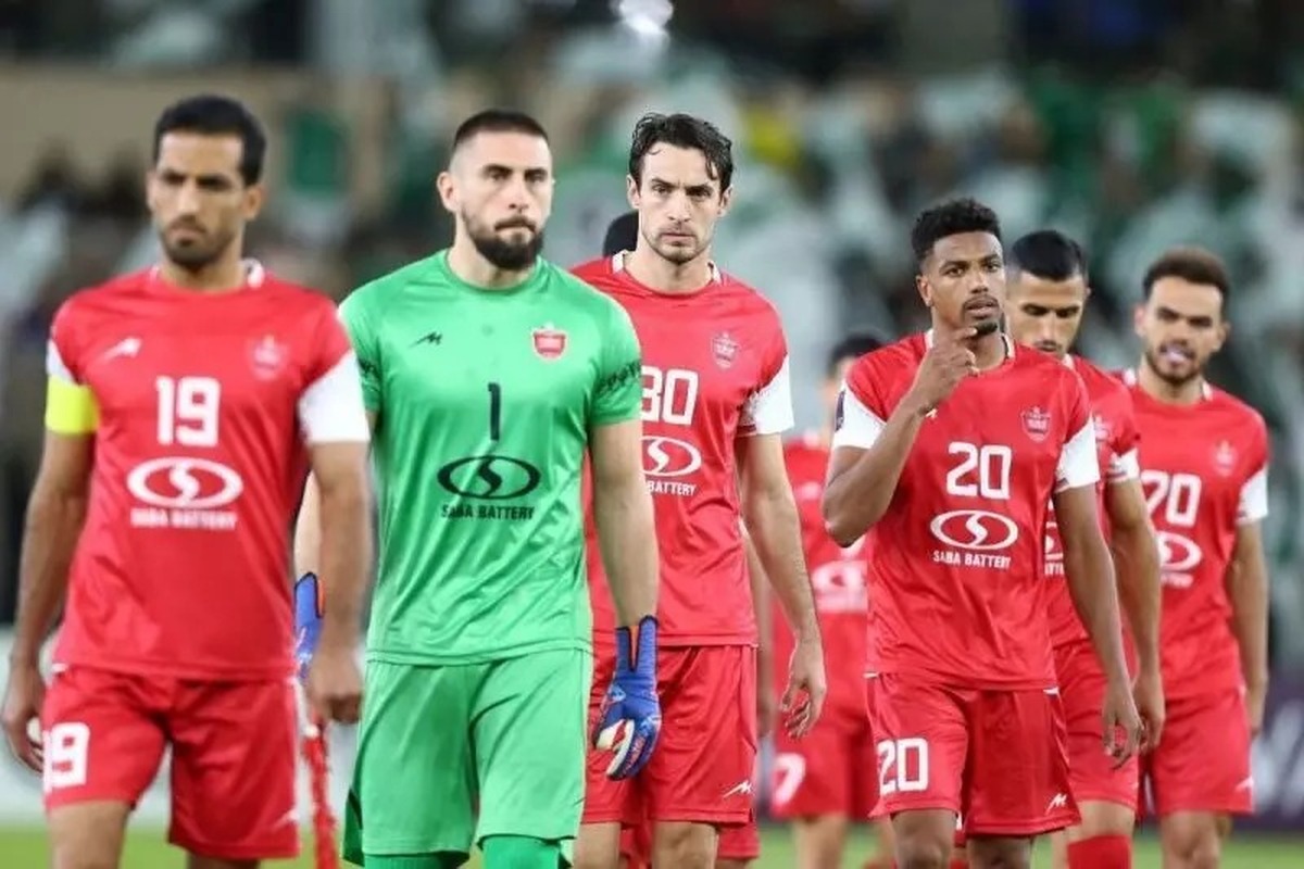 بررسی وضعیت ستارههای خارجی پرسپولیس و بند فسخ قرارداد