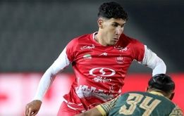 وحید هاشمیان مانع جدایی ستاره جوان سرخ‌ها شد