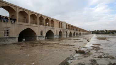وضعیت زاینده‌رود بحرانی‌تر از همیشه!