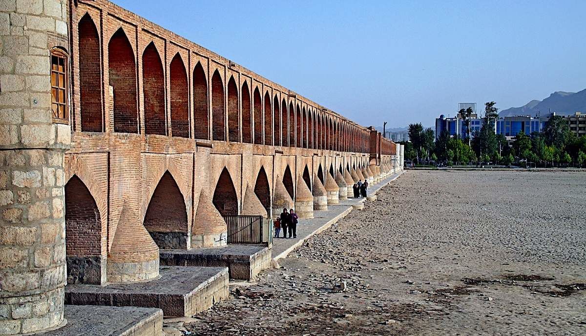 خبر مهم شهردار اصفهان درباره برگزاری کنسرت در بستر زاینده رود