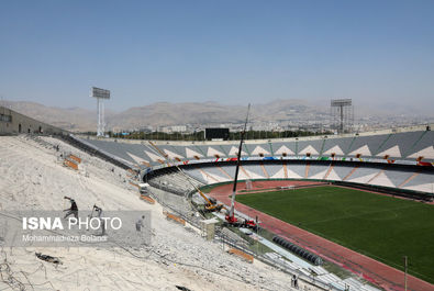 بازسازی ورزشگاه آزادی