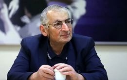 زیباکلام: تندروها کشور را به روز سیاه نشاندند