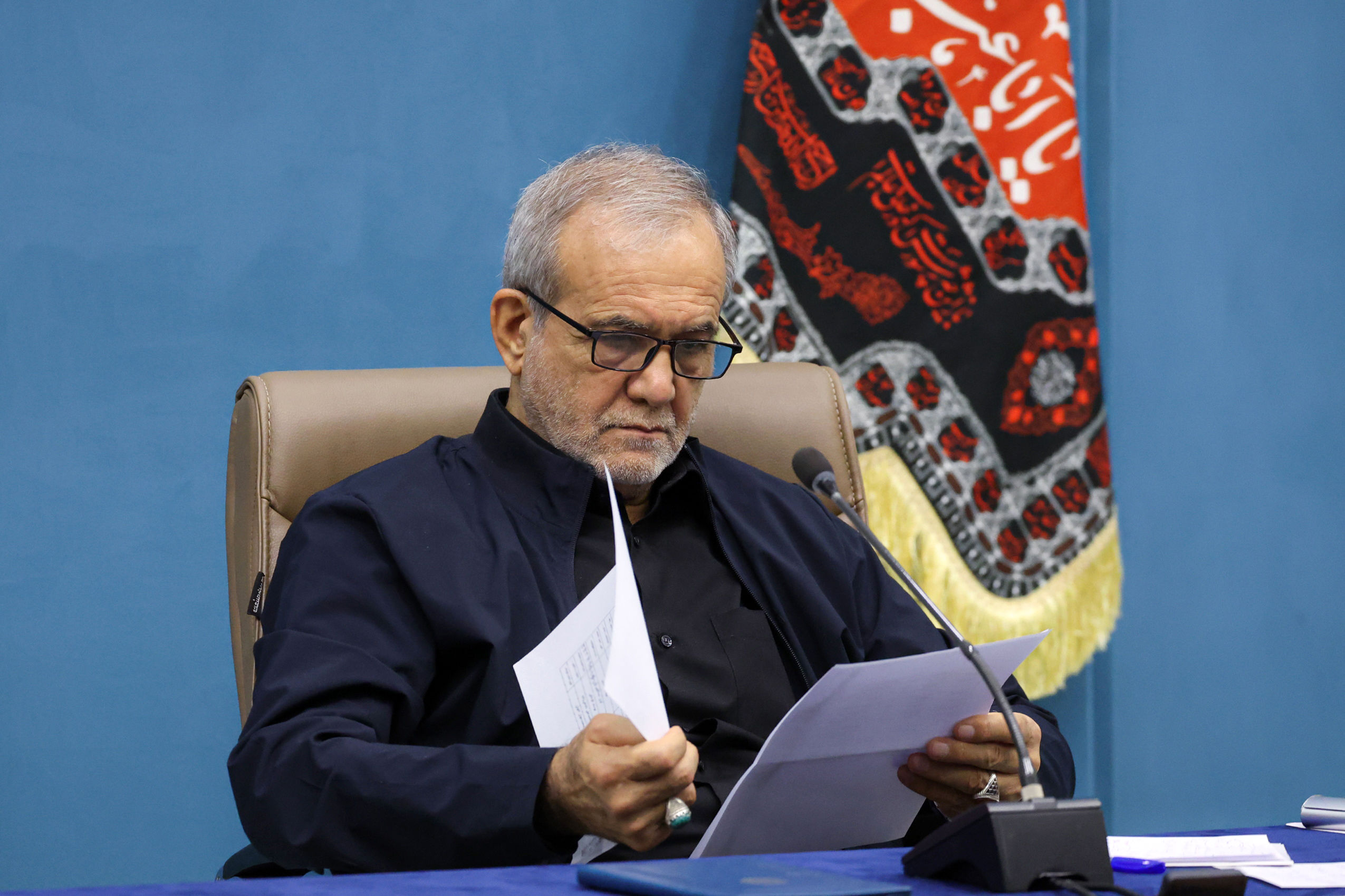 دستور پزشکیان برای قطع یارانه بنزین این افراد