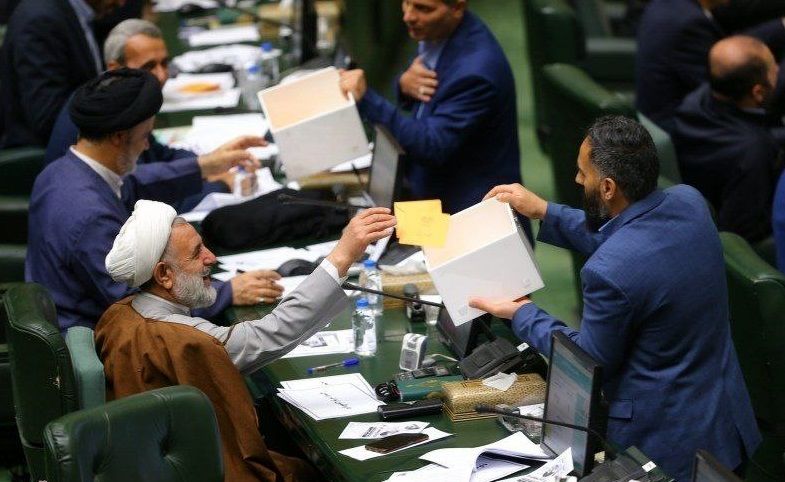 اتفاق عجیب در انتخابات نواب رئیس مجلس / آراء اکثر کاندیدا بعد از بازشماری کم شد
